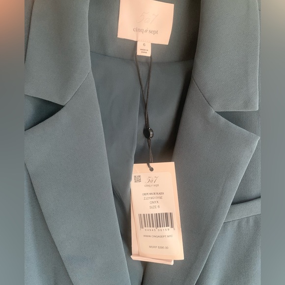 Crepe Khloe blazer - Picture 2 of 6